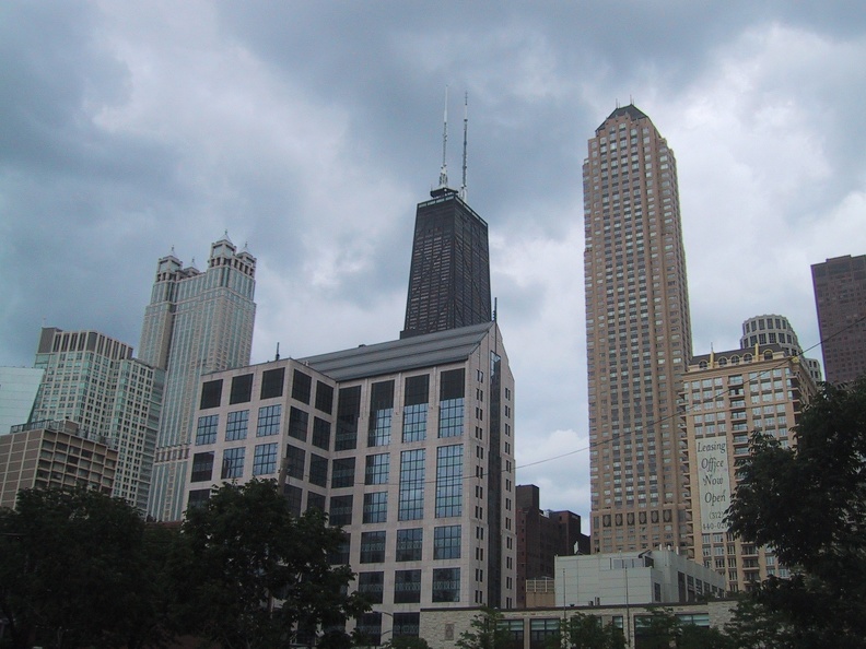 Skyline Chicago Ave